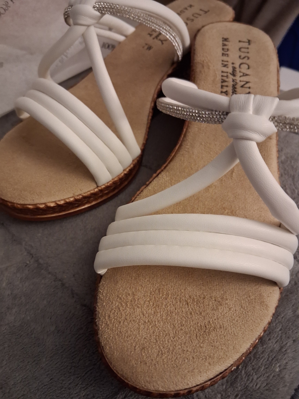 easy street White Slip-On Sandals with Silver Braid - Picture 4 of 15